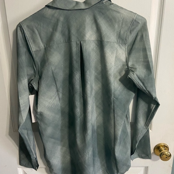 Athleta Top Womens Green Urbanite Printed Button Up Long Sleeve Collared Work - Picture 3 of 4